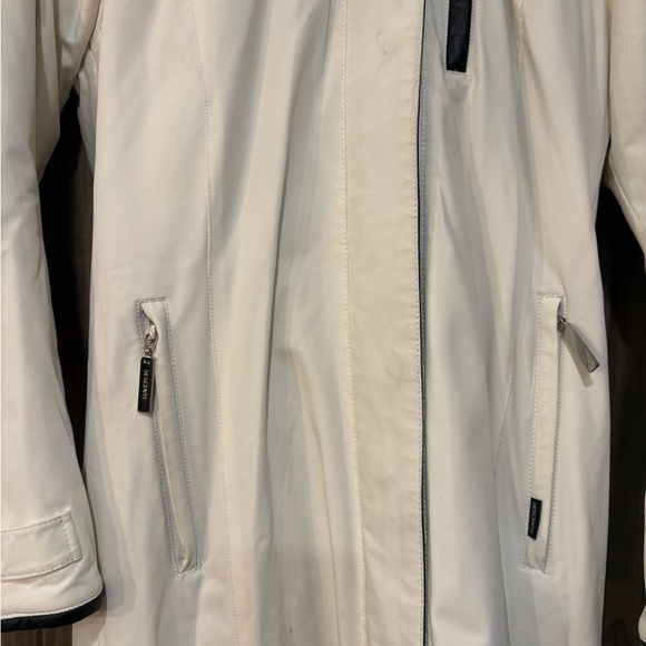 Descente Jacket - Picture 2 of 16